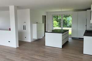 Exklusives Penthouse mit 3,5 Zimmern und Dachterrasse in Bonn-Oberkassel – Die vollständige Adresse der Immobilie erhältst du vom Anbieter., 53227 Oberkassel, Bonn – Vorschaubild 2