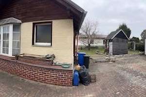 Charmantes Einfamilienhaus mit zwei Garagen und großem Garten - Ihr neues Zuhause in Bohnsdorf – Sandbacher Weg 7, 12526 Bohnsdorf, Berlin – Vorschaubild 6
