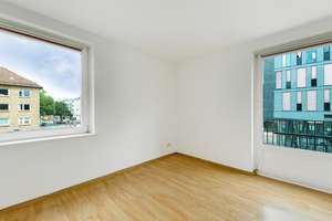 Mittendrin in Winterhude – gepflegte 2,5-Zimmer-Wohnung zwischen Stadtpark und Alster – Die vollständige Adresse der Immobilie erhältst du vom Anbieter., 22301 Winterhude, Hamburg – Vorschaubild 3