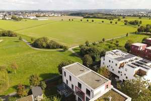SELTENE FELDRANDLAGE AM RIEDBERG – Villa-Charakter trifft Skylineblick – 60438 Kalbach-Riedberg, Frankfurt am Main – Vorschaubild 9
