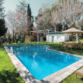 Villanueva del Pardillo. Freistehende Villa, 400m2 auf einem 3.000m2 großen Grundstück
