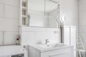 ⭐⭐⭐ Helle, geräumige und moderne 3-Zimmer-Wohnung mit freiem Blick neben der Feuerbachstraße. – Körnerstrasse 38, 12157 Steglitz, Berlin – Vorschaubild 13