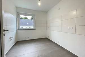 *Modernisierte Erdgeschosswohnung mit Balkon und Tageslichtbad* – Neuweselstr. 36a, 45355 Borbeck-Mitte, Essen – Vorschaubild 5