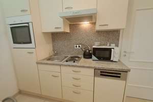 Alltagstaugliche 2-Zimmer-Wohnung in Regensburg – Minoritenweg 30, 93047 Innenstadt, Regensburg – Vorschaubild 1
