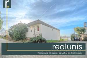 Familienhaus mit Einliegerwohnung, Wintergarten & Blick in die Rheinebene - nur bei realunis