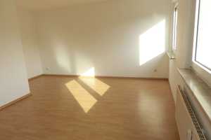 Gepflegte 3-Zimmer-Wohnung in zentraler Lage! – Haus-Berge-Straße 169-171, 45356 Essen – Vorschaubild 3
