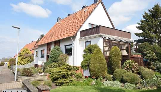 Bild von Einfamilienhaus mit Doppelgarage - provisionsfrei