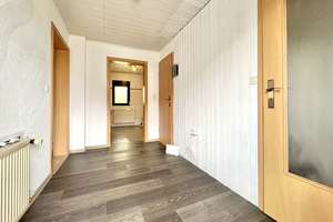 **Charmantes Einfamilienhaus in schöner Ortslage von Birken-Honigsessen** – Die vollständige Adresse der Immobilie erhältst du vom Anbieter., 57587 Birken-Honigsessen – Vorschaubild 4