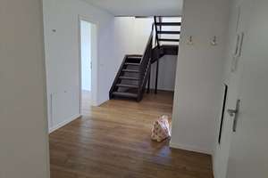 Viel Platz für den Alltag in dieser 5-Zimmer-Wohnung in Obertürkheim – Augsburgerstraße 636a, 70329 Obertürkheim (Ortsteil), Stuttgart – Vorschaubild 3