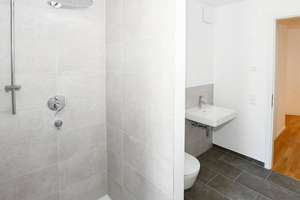 ** Exklusive und helle 3-Zimmer-Neubauwohnung mit Balkon zu vermieten! ** – Ferdinand-Happ-Straße 14c, 60314 Ostend, Frankfurt am Main – Vorschaubild 8
