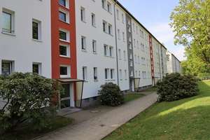 Geschmackvoll sanierte 3-Zimmer Wohnung sucht Sie – Am Karbel 45, 9116 Altendorf, Chemnitz – Vorschaubild 1