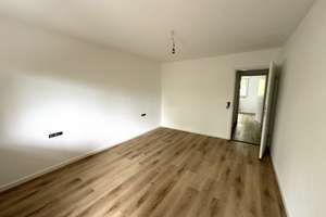 Erstbezug nach Sanierung: 3,5-Zi.-Wohnung mit Balkon in direkter U-Bahn Nähe – Die vollständige Adresse der Immobilie erhältst du vom Anbieter., 70567 Möhringen-Ost, Stuttgart – Vorschaubild 11