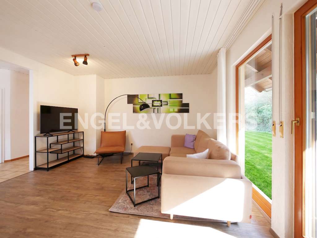 Immobilie in Hofheim in Unterfranken - Kapitalanlage mit sofortigen Einnahmen: Mehrfamilienhaus mit 3 Einheiten & übernehmbarer Vermietu... - Bild 4