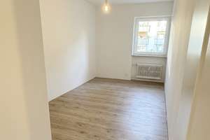 Umfangreich sanierte 3,5-Zimmer-Wohnung mit Balkon in Wiesbaden-Bierstadt  – Gleiwitzer Straße 9, 65191 Bierstadt, Wiesbaden – Vorschaubild 5