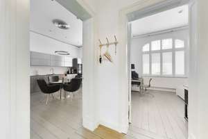Wertvolle Altbau-Wohnung |Hochwertig möbliert | Bielefelder Musikerviertel – Die vollständige Adresse der Immobilie erhältst du vom Anbieter., 33604 Mitte, Bielefeld – Vorschaubild 14