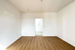 Bezugsfreie 4-Zimmer-Wohnung in der Paulsstadt I kürzlich saniert – Die vollständige Adresse der Immobilie erhältst du vom Anbieter., 19053 Paulsstadt, Schwerin – Vorschaubild 8