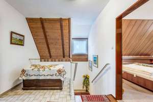 Property thumbnail 9