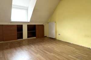 Sanierungsbedürftiges  Reihenhaus in ruhiger Lage mit grossem Grundstück – Groß-Gerau (Kreis) – Vorschaubild 12