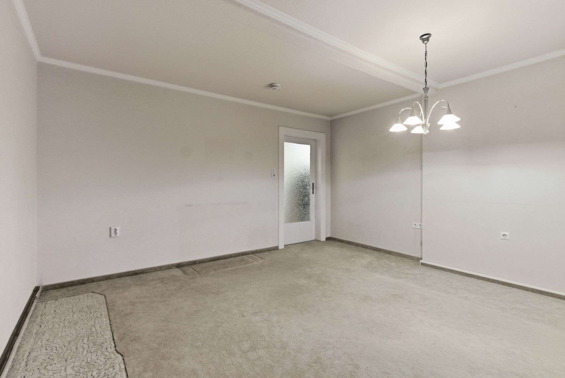 Immobilie in Gröditz - Geräumige 3 Raumwohnung mit extra viel Nutzfläche für Ihre Hobbys - Bild 2