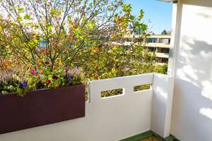 Zentral Wohnen mit schönem Blick ins Umland - teilmodernisierte 2 Zimmer ETW mit TG-Platz – Siegburger Str. 60, 53229 Beuel-Ost, Bonn – Vorschaubild 2