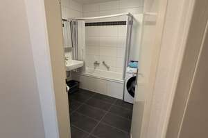 Gepflegte 4-Zimmer-Wohnung in Milbertshofen mit Südbalkon (nicht vermietet) – Humperdinckstr. 13, 80807 Milbertshofen, München – Vorschaubild 34
