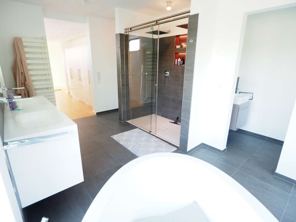 Immobilie in Niederelbert - Luxuriöses Anwesen für gehobene Ansprüche - Bild 2