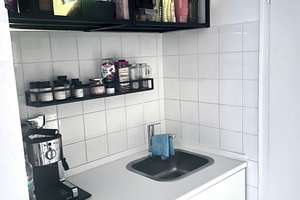 **SONNIGES SINGLE APARTMENT IM SANIERTEN ALTBAU MIT ERKER ** NÄHE FÜRSTENPLATZ ** – Remscheider Straße XX, 40215 Friedrichstadt, Düsseldorf – Vorschaubild 6