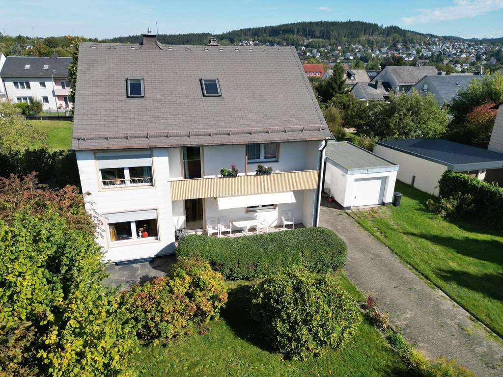 Immobilie in Naila - Ruhe und trotzdem zentrumsnah - ein Traum - Bild 2