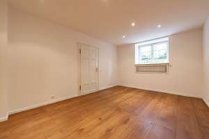AIGNER - Rückwärtig gelegene Souterrainwohnung mit eigenem Eingang – Die vollständige Adresse der Immobilie erhältst du vom Anbieter., 80803 Neuschwabing, München – Vorschaubild 3