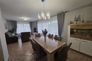 Pflegeleichtes Wohnhaus mit Terrasse ! – Die vollständige Adresse der Immobilie erhältst du vom Anbieter., 50189 Elsdorf – Vorschaubild 9