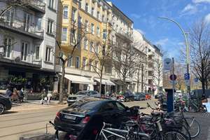 Lichtdurchflutete Wohnung mit Ausblick und 2 Balkonen – Weinbergsweg 2, 10119 Mitte (Ortsteil), Berlin – Vorschaubild 14