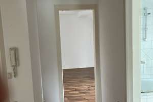 Schöne Wohnung in ruhiger Grünlage, viele Parkplätze. – Nixenstraße 67, 40591 Wersten, Düsseldorf – Vorschaubild 13