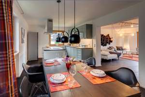 Möbliert: Ruhige 3-Zimmer Wohnung mit Wintergarten und Balkon  – Die vollständige Adresse der Immobilie erhältst du vom Anbieter., 81476 Forstenried, München – Vorschaubild 1