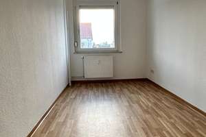 Ruhig gelegene 3-Raum Wohnung mit Balkon – Friedrich-Ludwig-Jahn-Straße 21, 39240 Calbe (Saale) – Vorschaubild 3