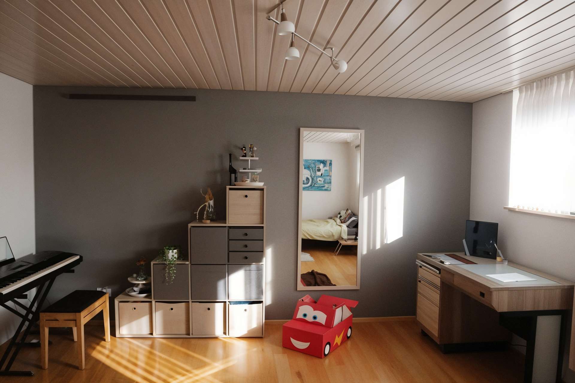 Immobilie in Geislingen - FÜR EINE FAMILIE MIT ELW: 2-3 Familienhaus Geislingen - Bild 2