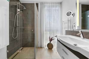Moderne, vermietete Luxuswohnung mit Küche und 2 TG-Stellplätzen in "Rü"-Nähe 
 – 45131 Rüttenscheid, Essen – Vorschaubild 21