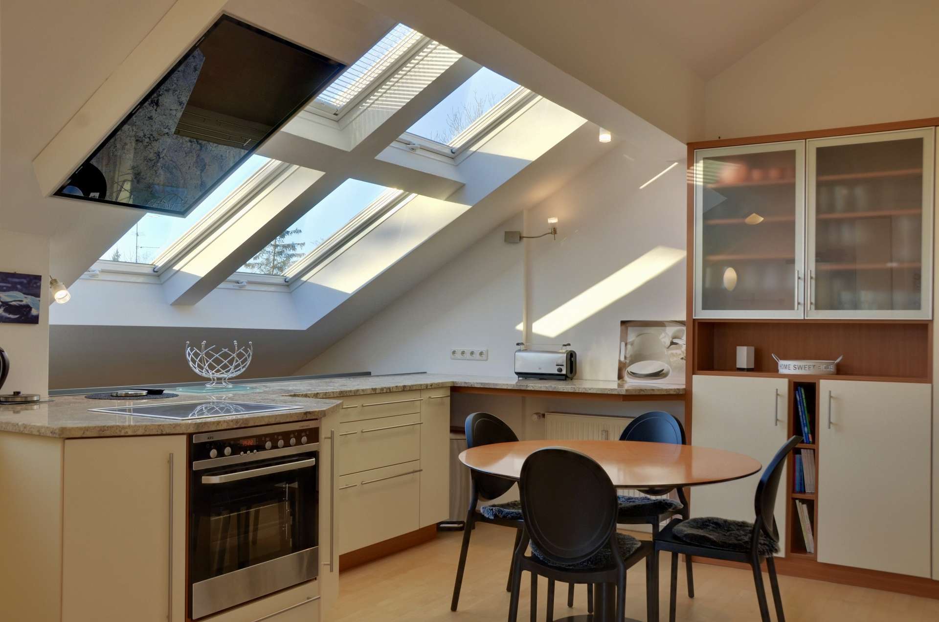 Immobilie in Gräfelfing - Helle zentrale Dachgeschoss Wohnung in Gräfelfing - Bild 5