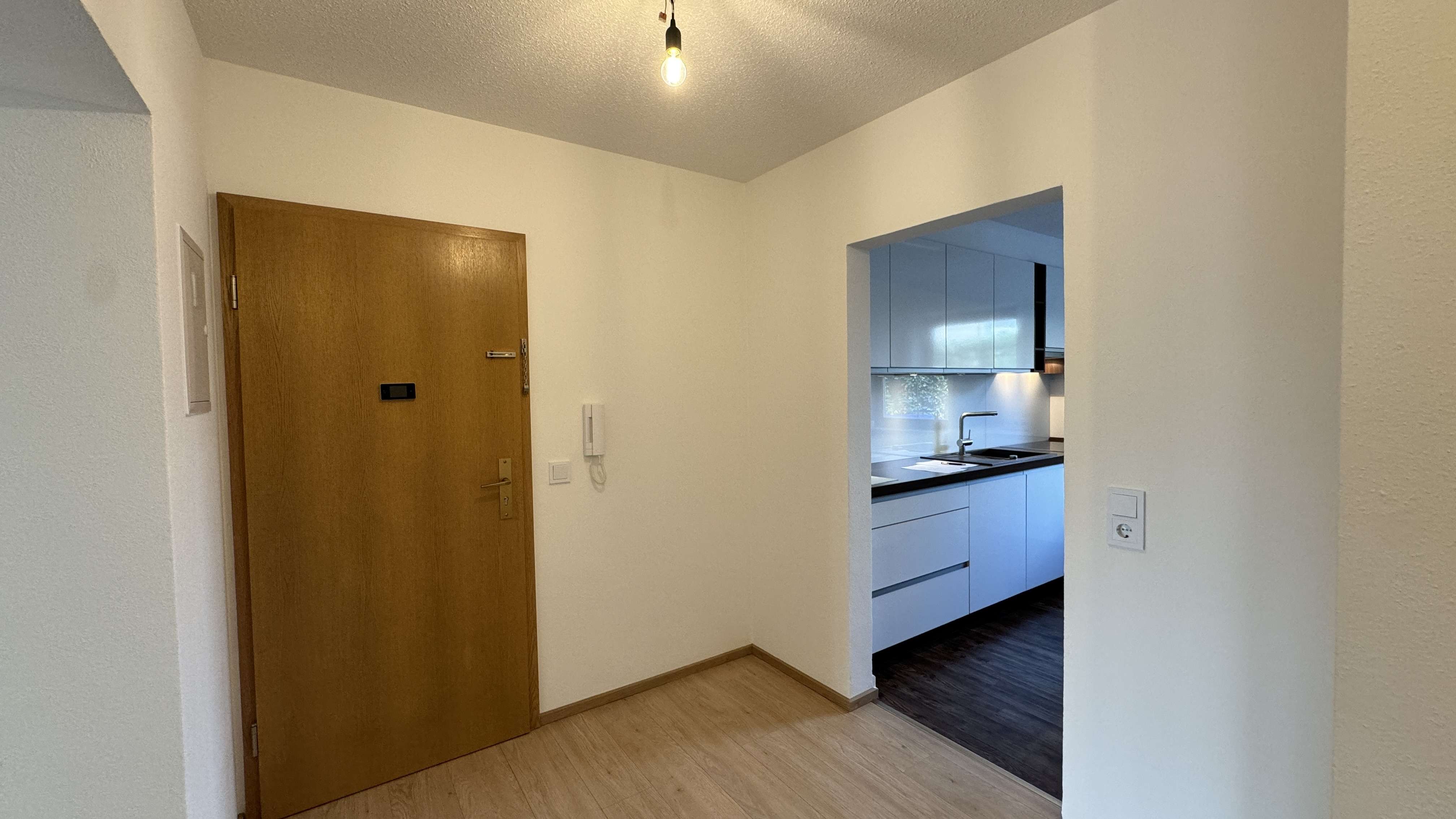 Immobilie in Unterneukirchen - ... AIGNER - moderne, gehobene 3-Zi-Whg. im EG mit Gartenanteil in ruhiger Lage ... - Bild 2