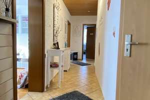 Großes Zweifamilienhaus mit Einliegerwohnung in ruhiger Lage von Aletshausen  – Die vollständige Adresse der Immobilie erhältst du vom Anbieter., 86480 Aletshausen – Vorschaubild 4