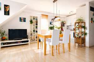 Lichtdurchflutete Maisonettewohnung mit Balkon & Wohlfühlcharakter am Bismarckviertel! – Die vollständige Adresse der Immobilie erhältst du vom Anbieter., 47799 Cracau, Krefeld – Vorschaubild 3