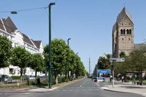 RIVIERA NIZZA am BelsenPark: 4-Zi-ETW im 4. OG. Lift. EBK. Parkett. 2 Bäder. Balkon. TG auf Wunsch. – Theo-Champion-Straße xx, 40549 Oberkassel, Düsseldorf – Vorschaubild 39