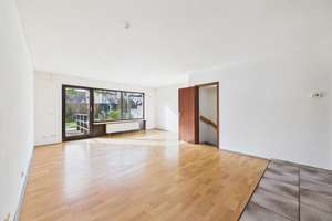 Gestalten Sie Ihr Traumhaus: Reihenendhaus mit gemütlichem Garten, Garage und Potenzial. – Die vollständige Adresse der Immobilie erhältst du vom Anbieter., 40472 Lichtenbroich, Düsseldorf – Vorschaubild 3