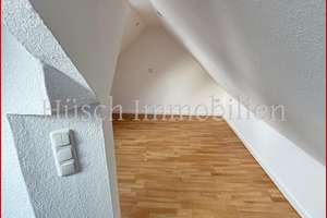 *huesch-immobilien*
Renovierte 2-Zimmer-Dachgeschosswohnung mit Balkon + Spitzboden in Essen-Zentru – Die vollständige Adresse der Immobilie erhältst du vom Anbieter., 45143 Altendorf, Essen – Vorschaubild 7