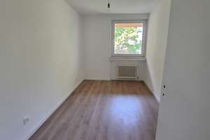 3 Zimmer Wohnung mit Balkon und Aufzug in der 4. Etage – 44309 Brackel (Ortsteil), Dortmund – Vorschaubild 3