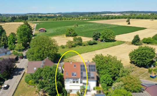DOPPELHAUSHÄLFTE IN AUßERGEWÖHNLICHER RANDLAGE