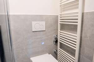 Stylish Oasis in the Heart of Frankfurt - Quiet, Green & Newly Renovated – Die vollständige Adresse der Immobilie erhältst du vom Anbieter., 60313 Innenstadt, Frankfurt am Main – Vorschaubild 2
