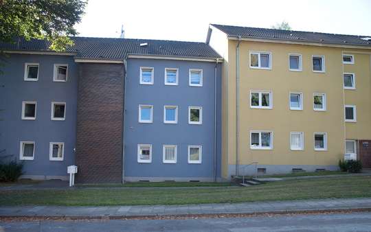 hwg - Balkonwohnung im Erdgeschoss zu vermieten!