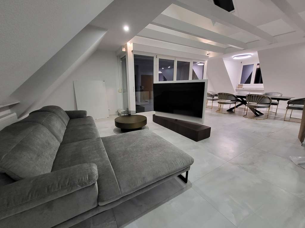 Immobilie in Pleidelsheim - Luxuriöses Domizil mitten in Pleidelsheim! - Bild 1