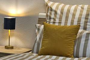 Modern, stylisch, Instagramm- ready. Premium- Appartment mit Regenwalddusche direkt am Waldrand.