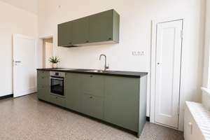 Bezugsfrei ! Liebevoll renovierte 3-Zimmer-Wohnung mit Süd-West-Balkon zw. Spree & Mierendorffplatz – Die vollständige Adresse der Immobilie erhältst du vom Anbieter., 10589 Charlottenburg, Berlin – Vorschaubild 9